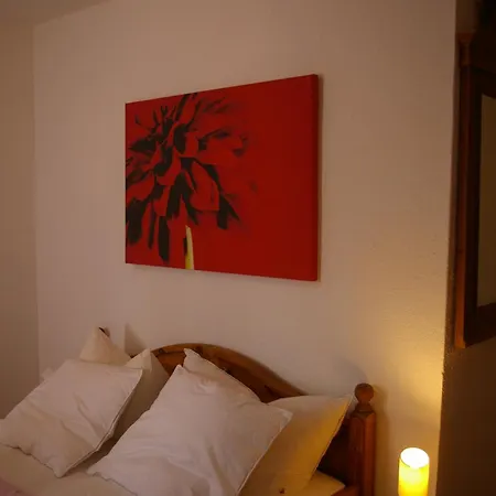 戈尔登贝克凯赛尔假日公园 *